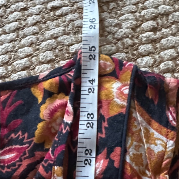 Lolita Sleeveless Blouse - Picture 9 of 9